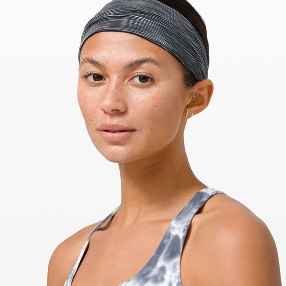Lululemon Fringe Fighter Headband Wee Are From Space Dark Carbon Ice Grey/Black - Picture 1 of 4